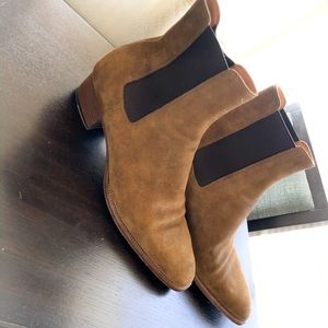 CLASSIC SAINT LAURENT CHELSEA BOOTIE